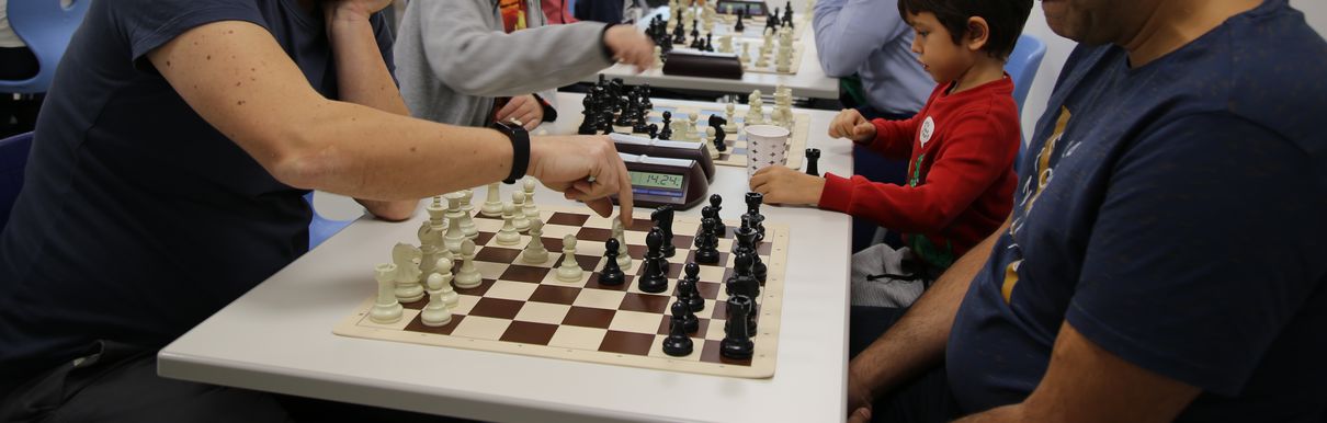 Satranç Turnuvasında Bu Kez Aileler Yarıştı