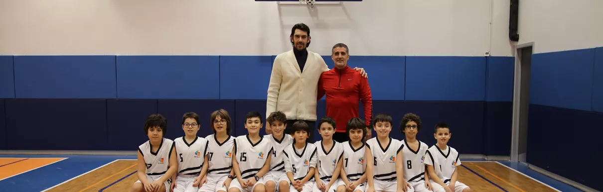 Milli Basketbolcu Kerem Gönlüm ide’de!