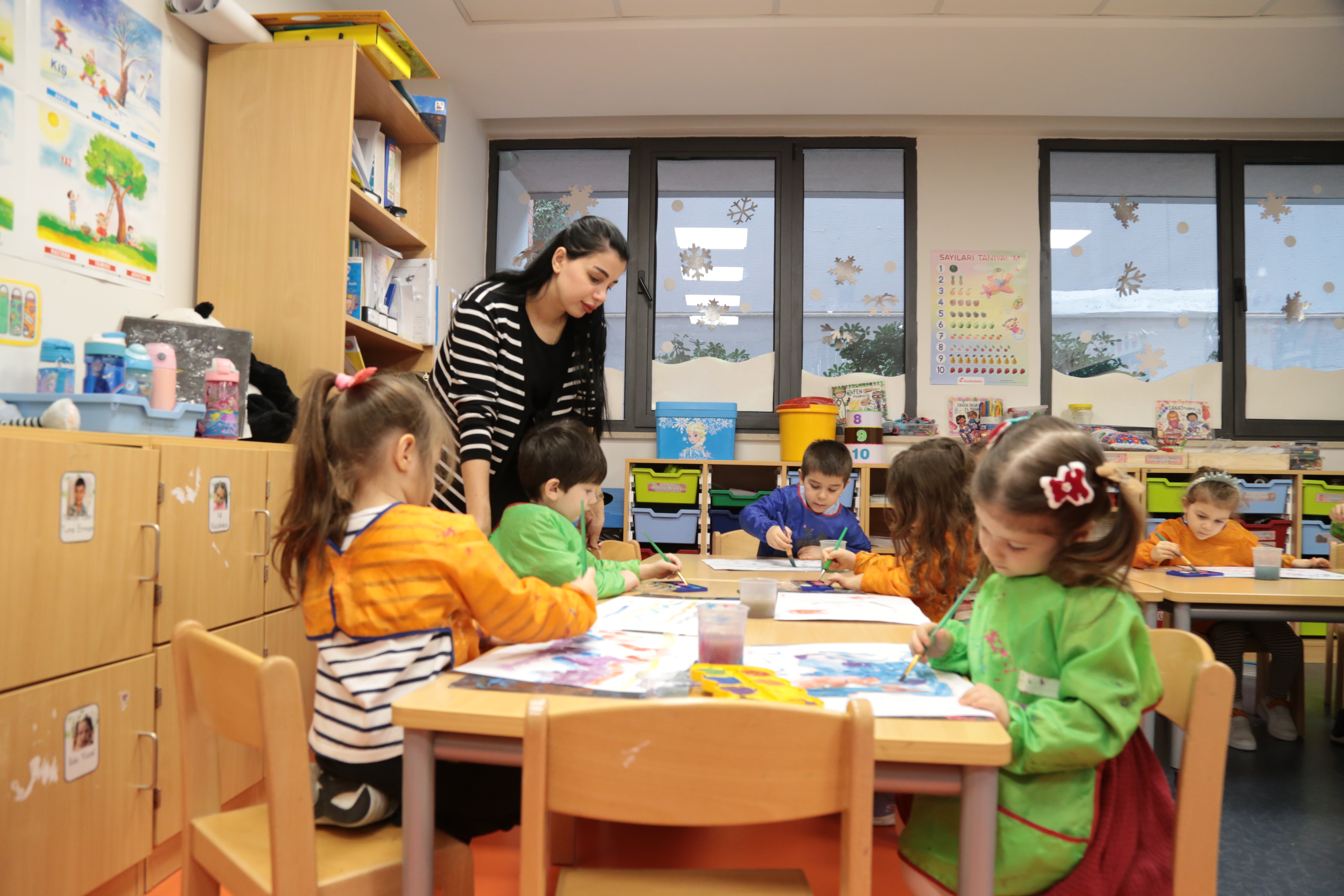 ide Anaokulunda Çizgili Günü