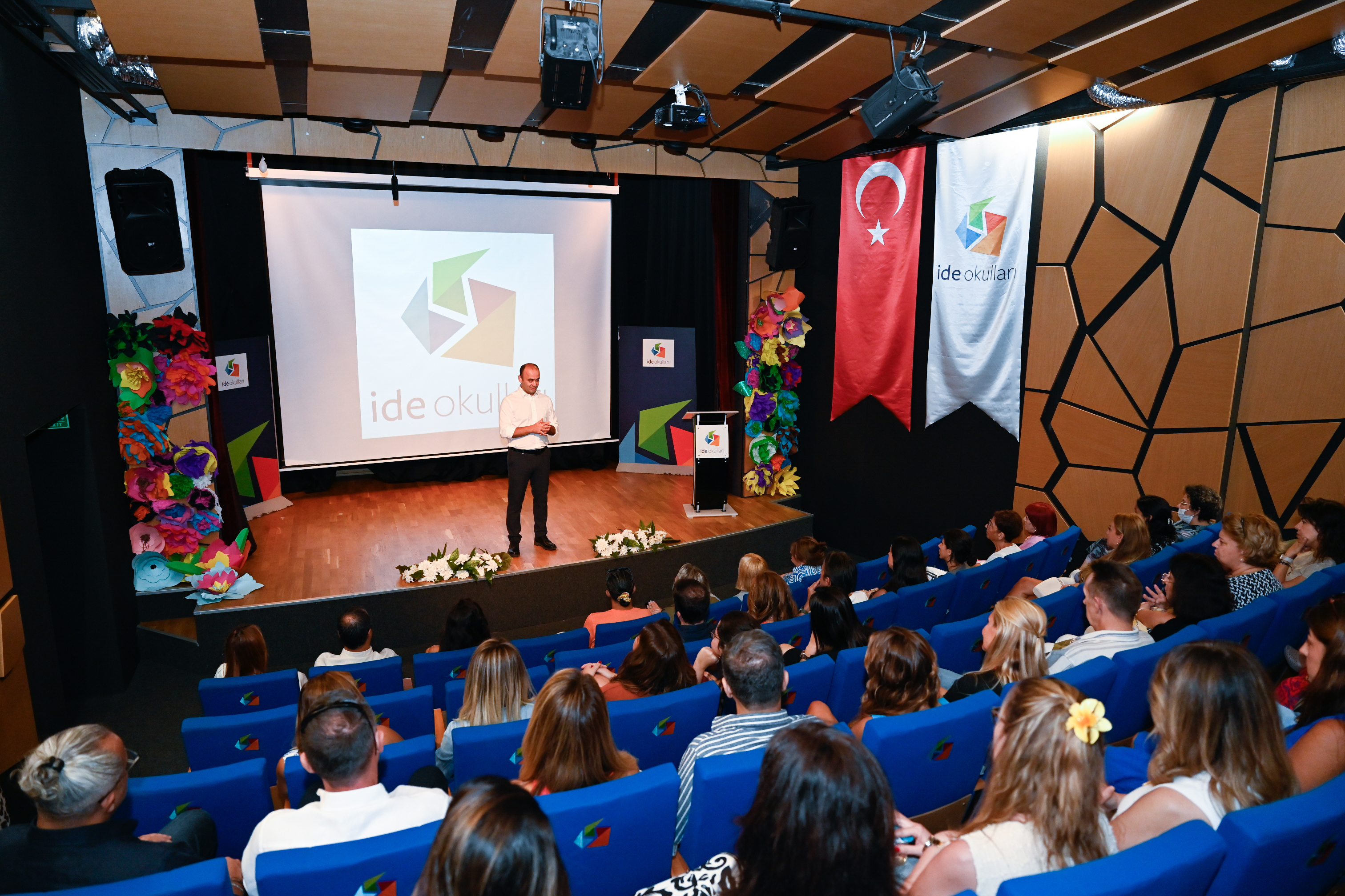Yeni Eğitim Yılına Güçlü Bir Başlangıç: Öğretmen Oryantasyon Eğitimleri