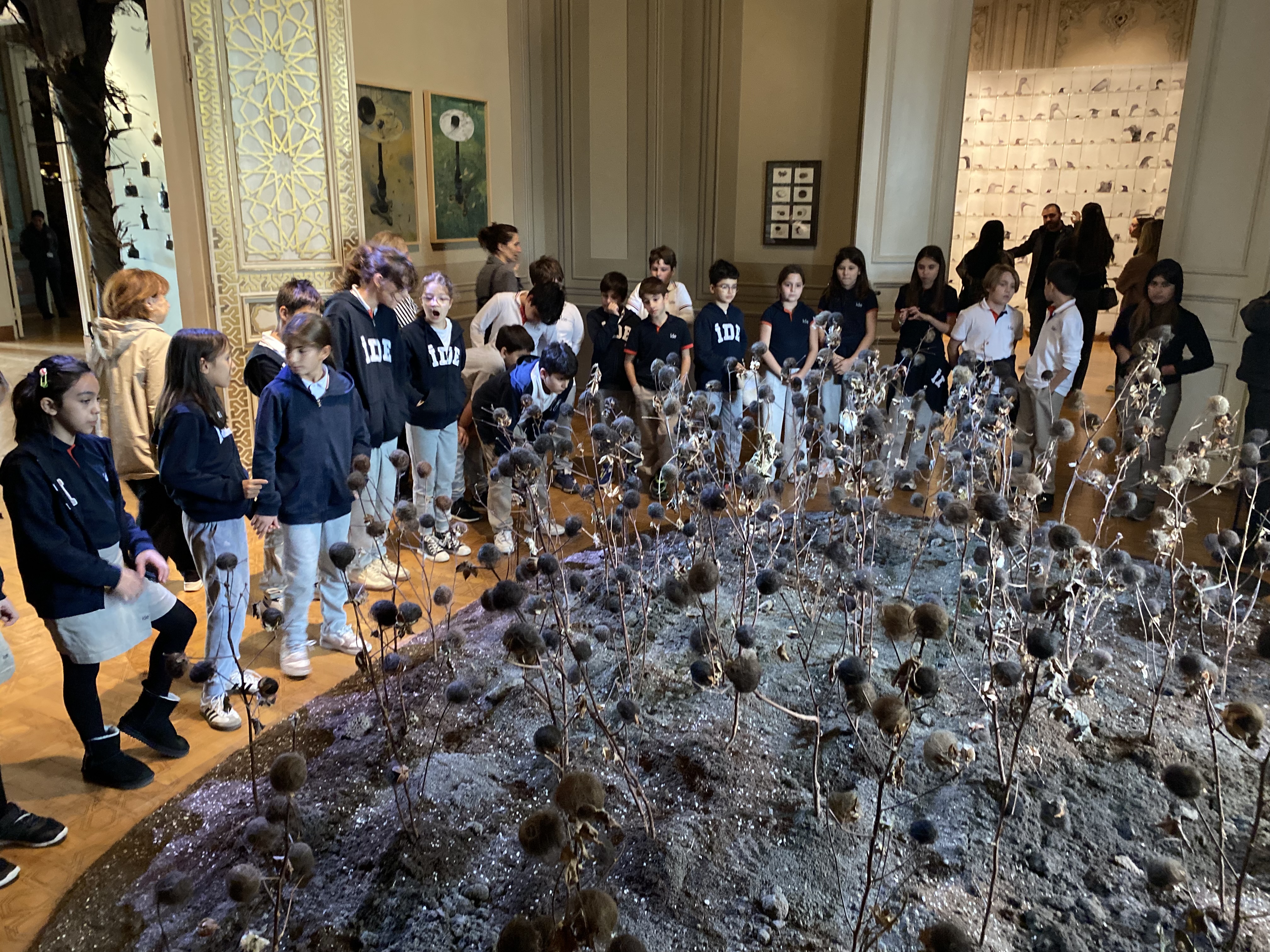 Dönüşümün İzinde: ide okulları Öğrencileri Folia Sergisi’nde