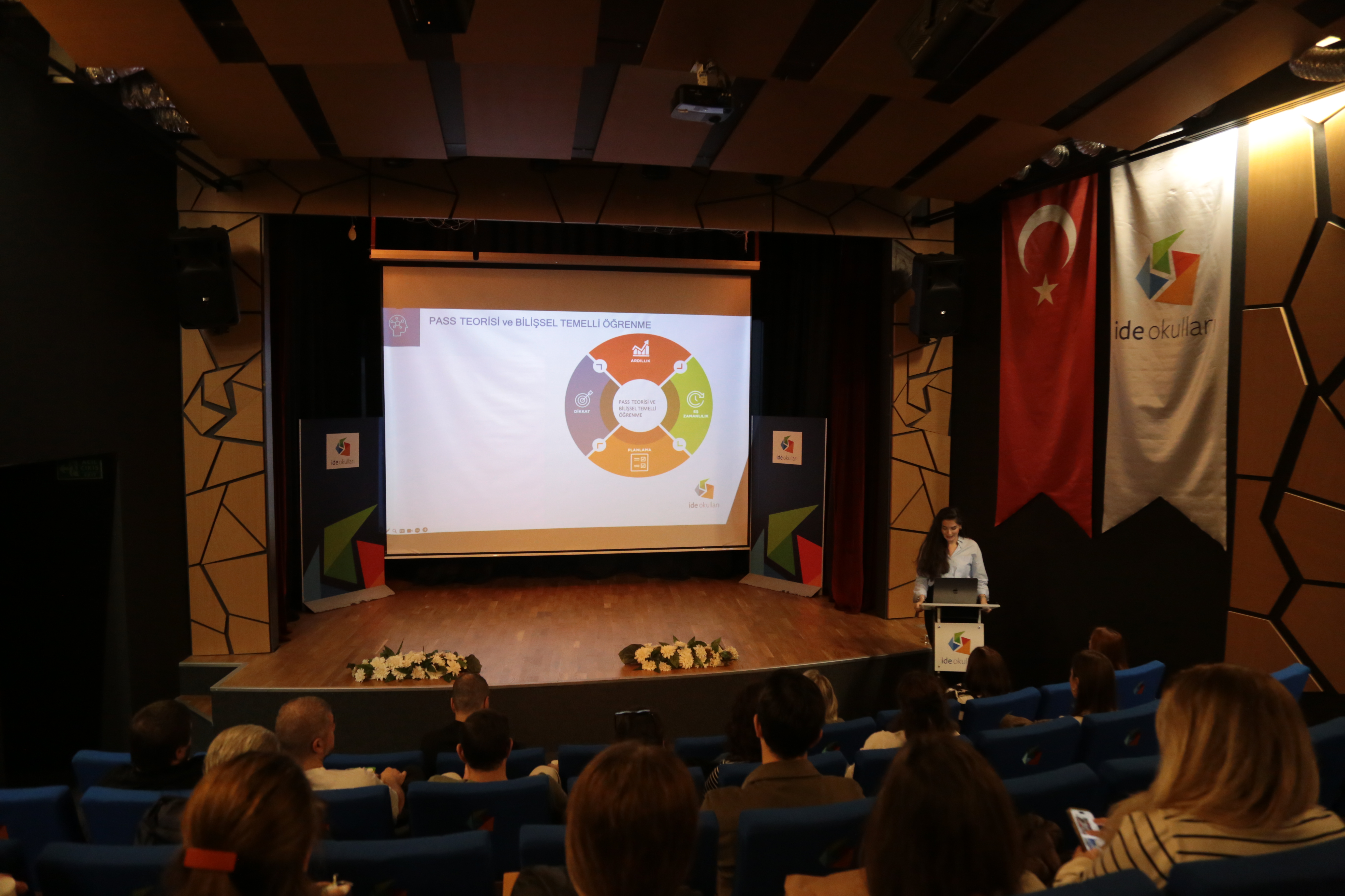 İlkokula Güvenli Bir Başlangıç: Velilerimizle Eğitim Yolculuğuna Bilinçli Adımlar