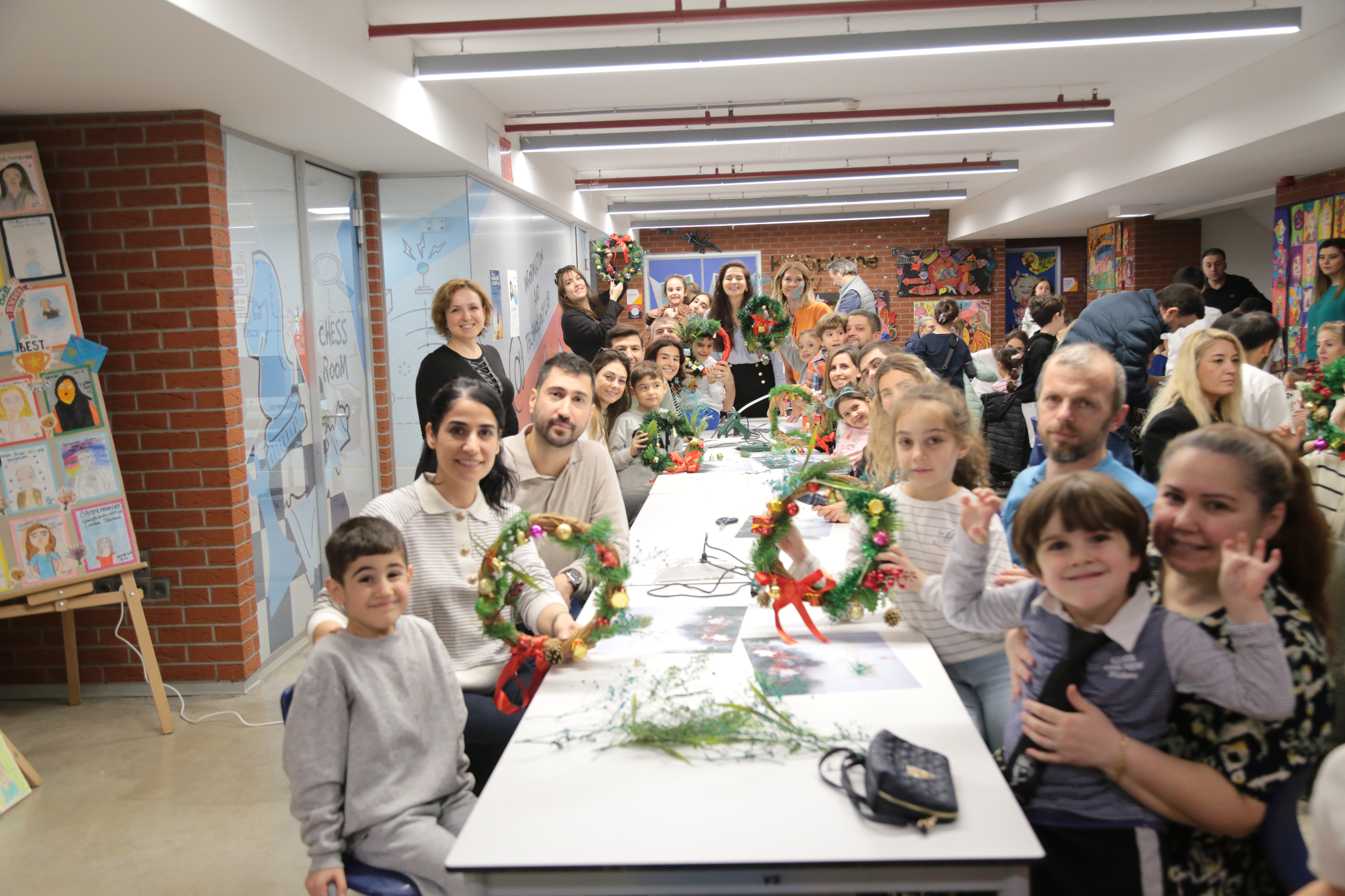 İlkokula Güvenli Bir Başlangıç: Velilerimizle Eğitim Yolculuğuna Bilinçli Adımlar