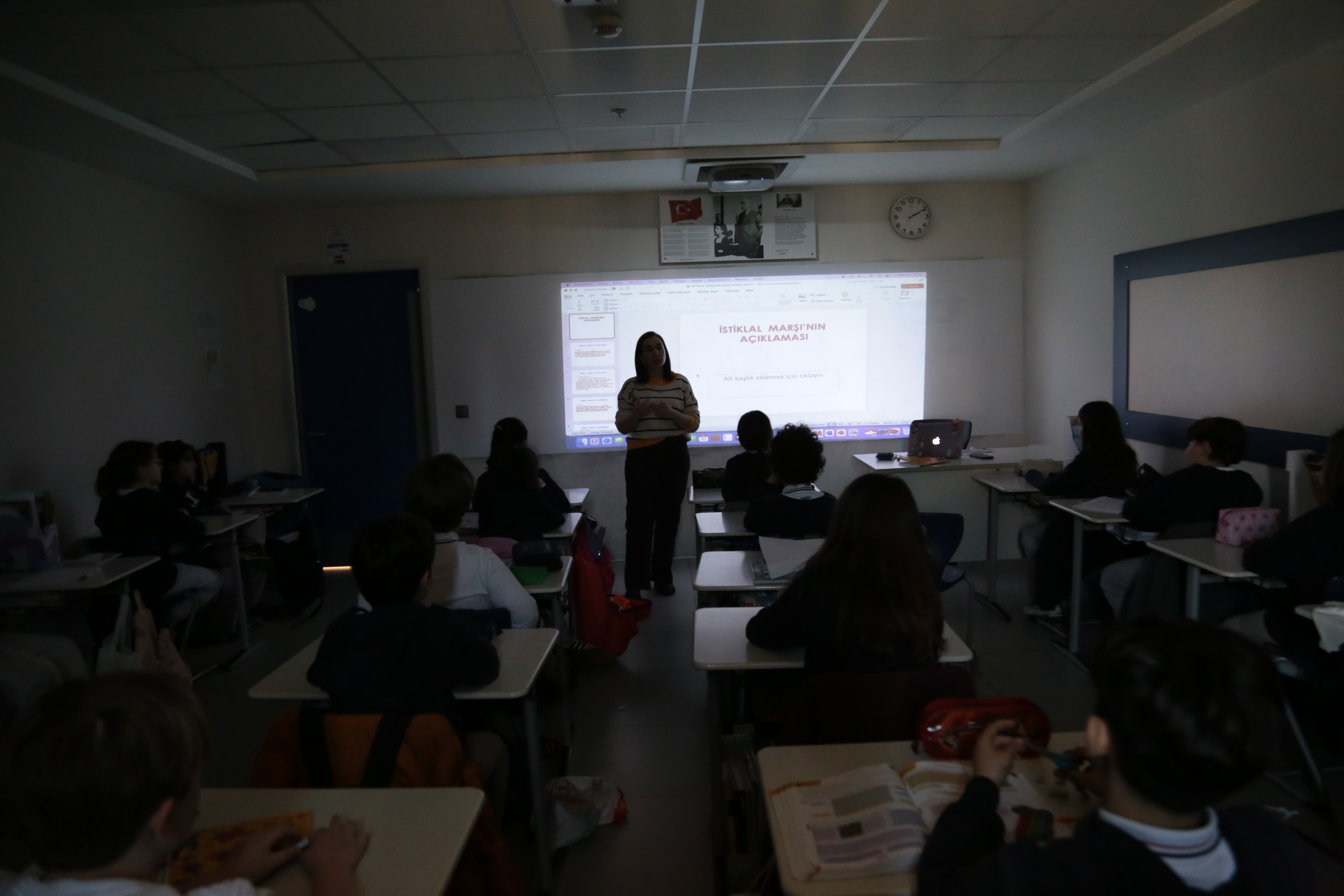 Milli Birlik ve Gurur: ide okulları’nda İstiklal Marşı’nın Kabulü