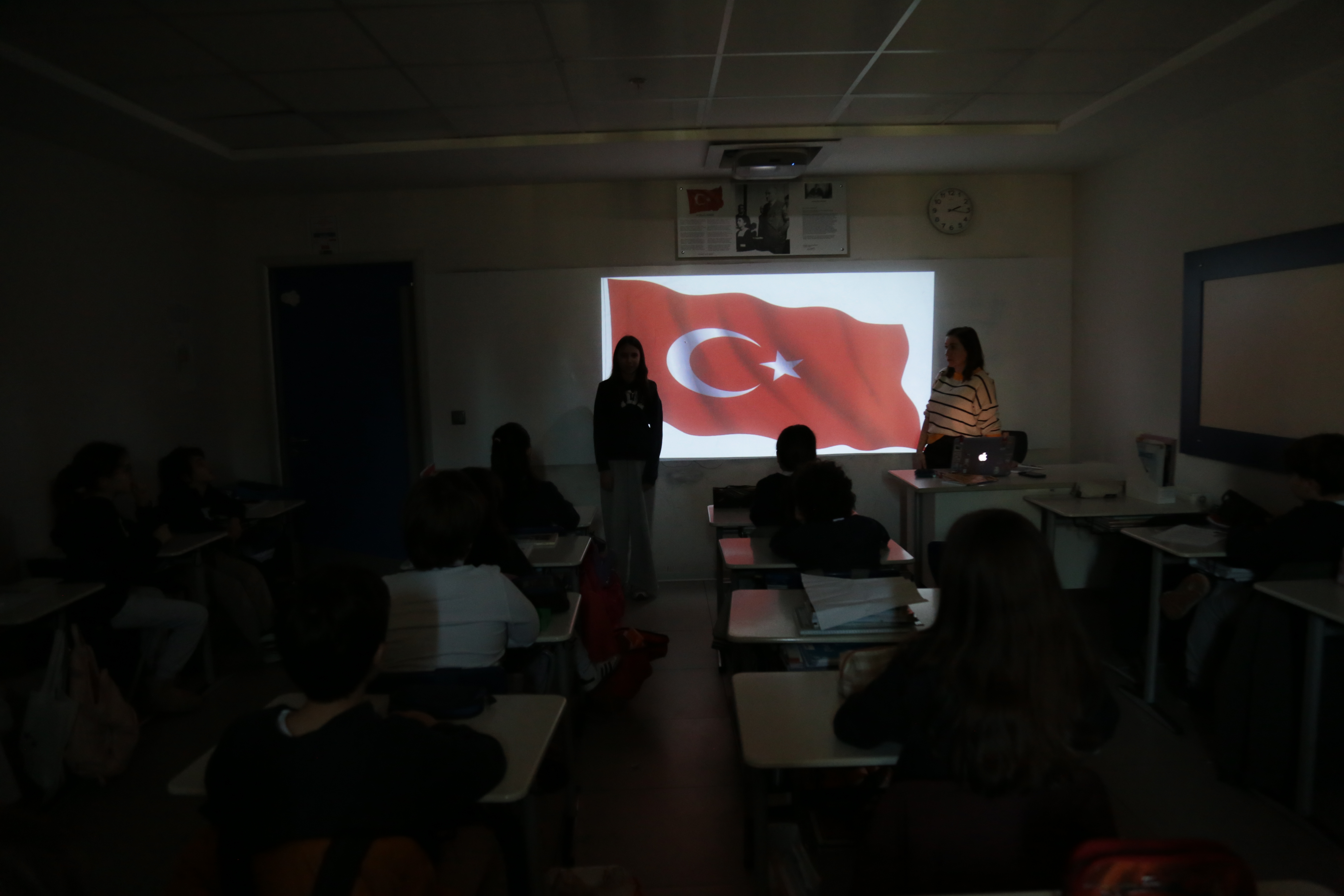 Milli Birlik ve Gurur: ide okulları’nda İstiklal Marşı’nın Kabulü