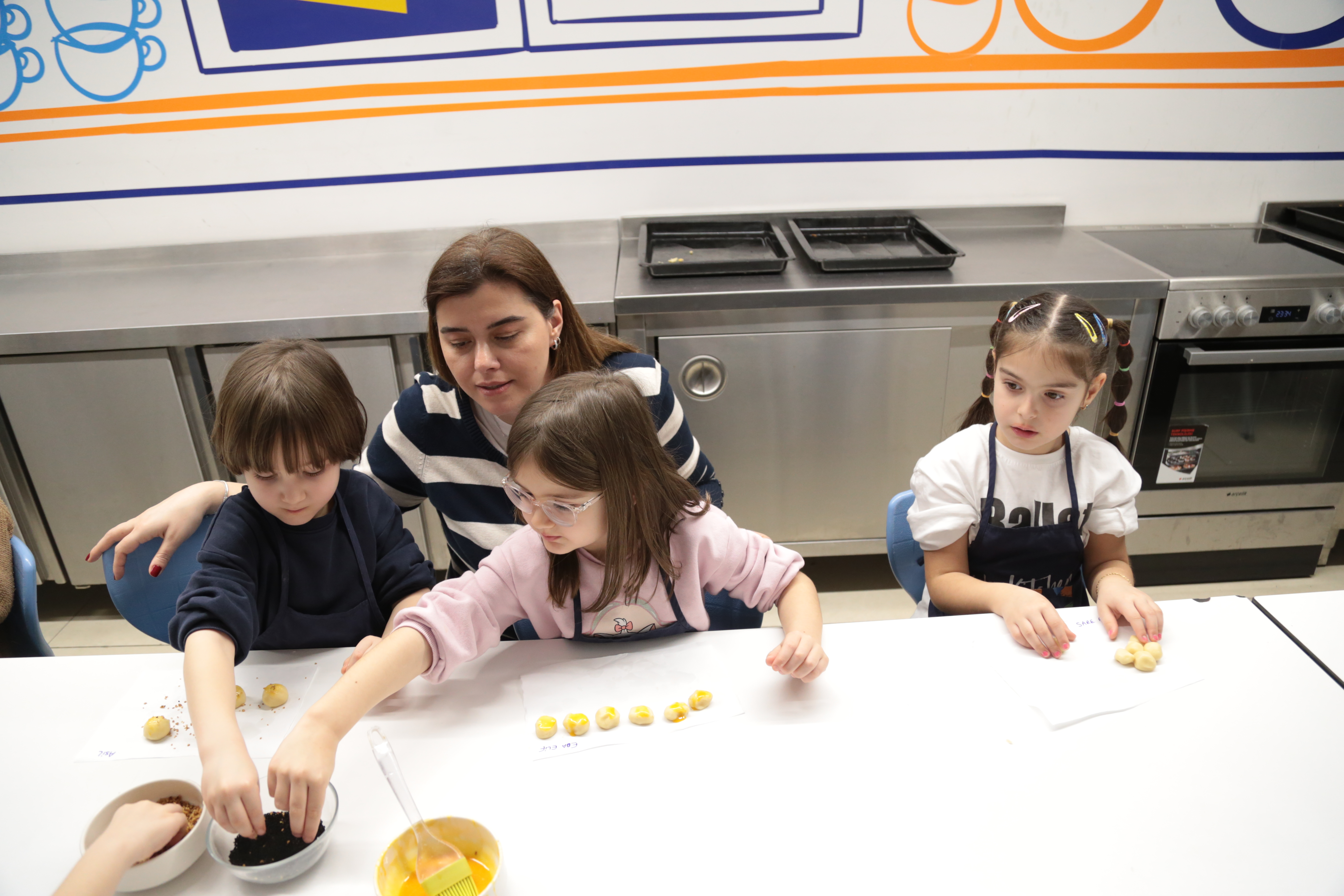 Minik Şeflerden Lezzetli Bir Deneyim: Tuzlu Kurabiye Yapımı