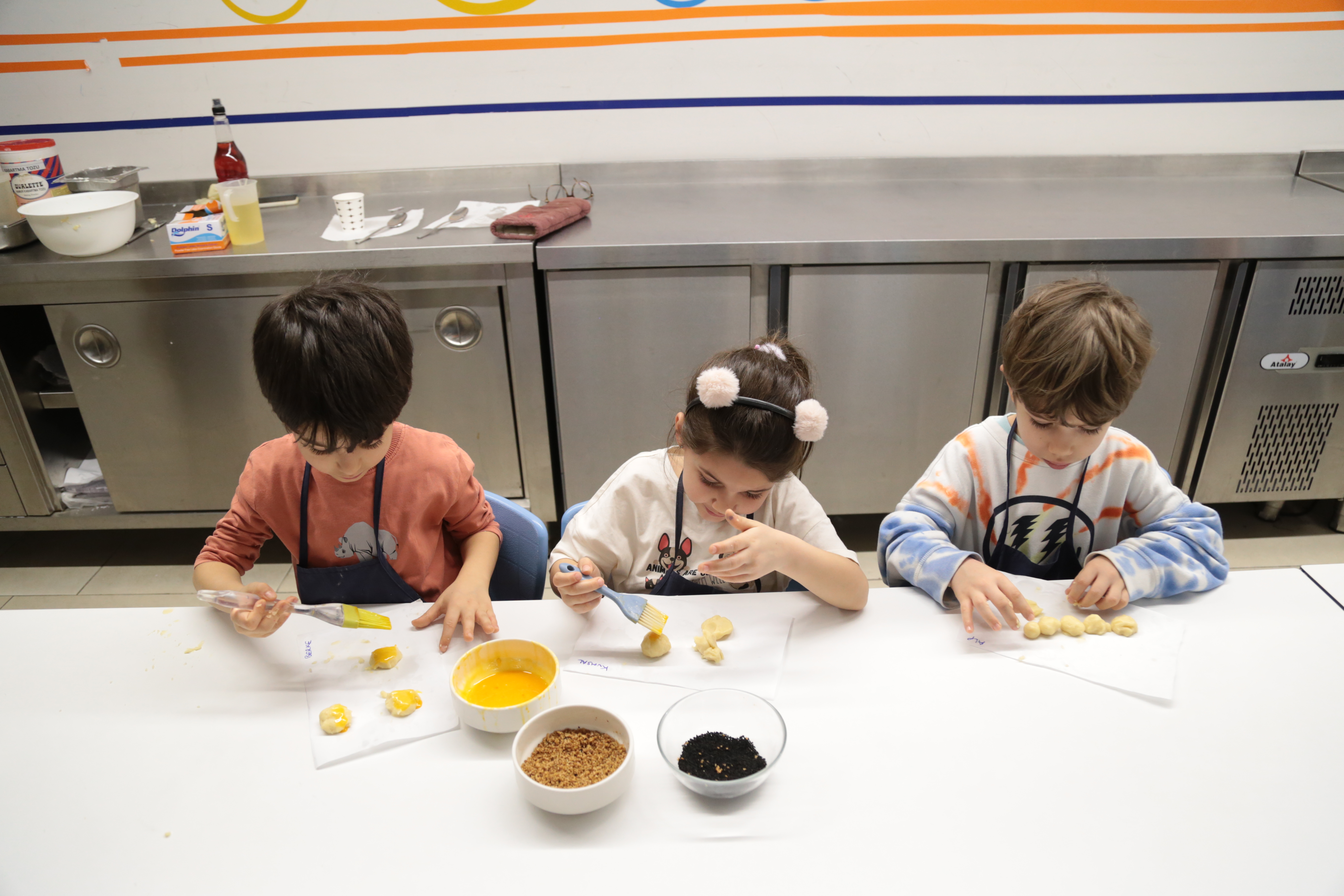 Minik Şeflerden Lezzetli Bir Deneyim: Tuzlu Kurabiye Yapımı