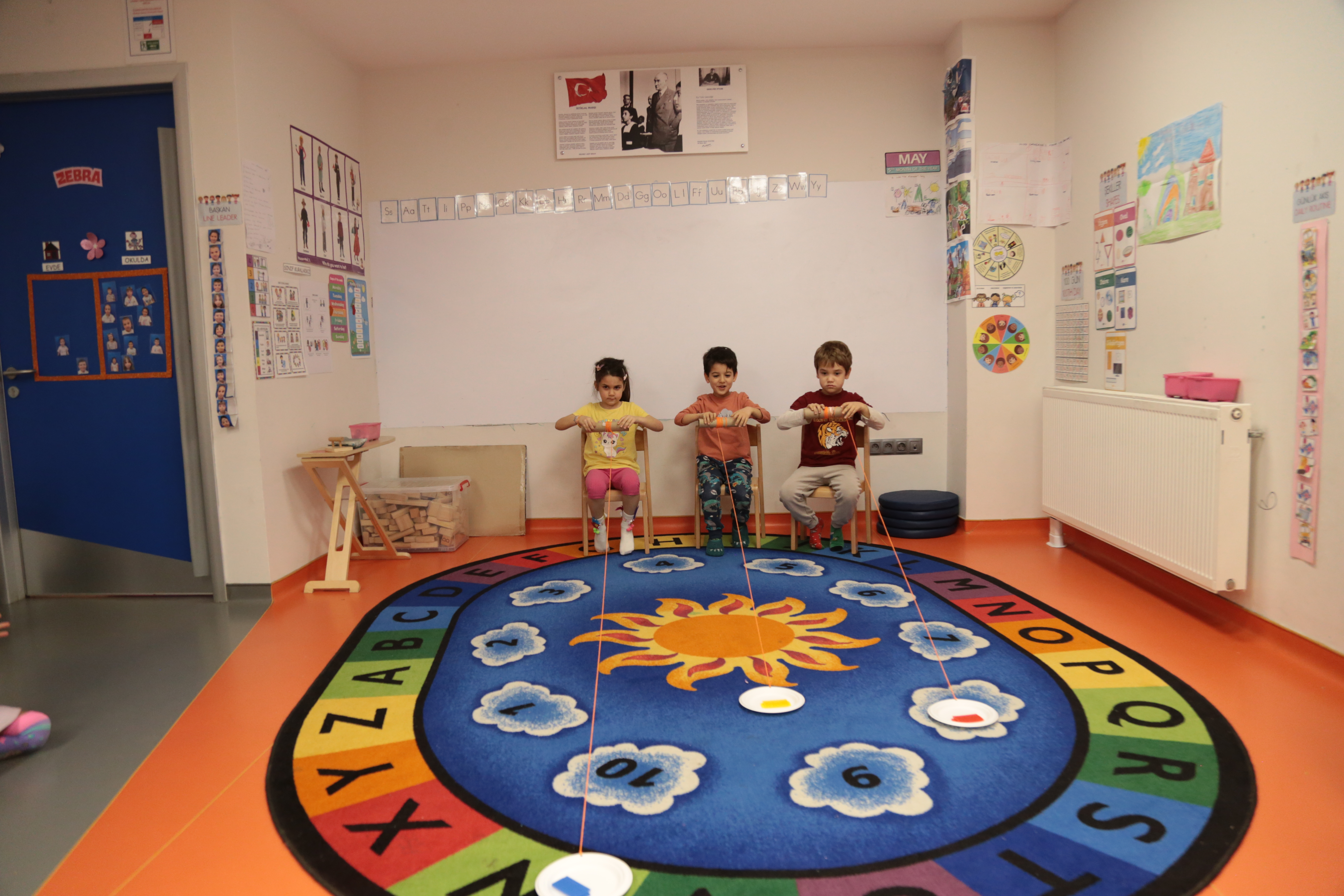 Farklılıkların Renkli Kutlaması: ide okulları Anaokulunda Çılgın Çorap Günü