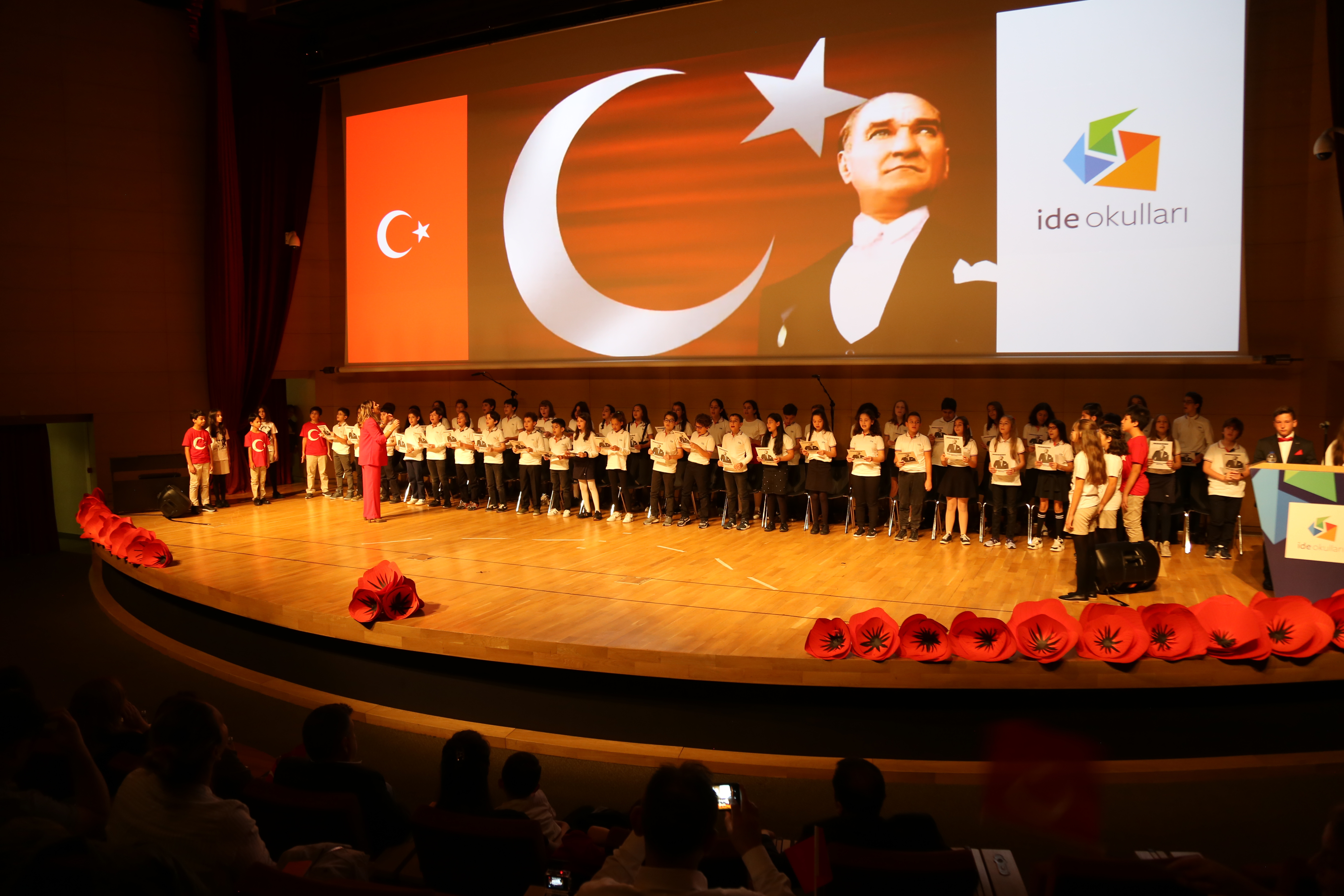 ide’liler, Cumhuriyetimizin 96. Yılını Coşkuyla Kutladı