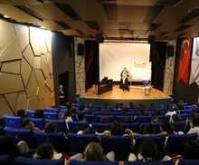 Yaprak Sandalcı ile Müzik Yolcuğu