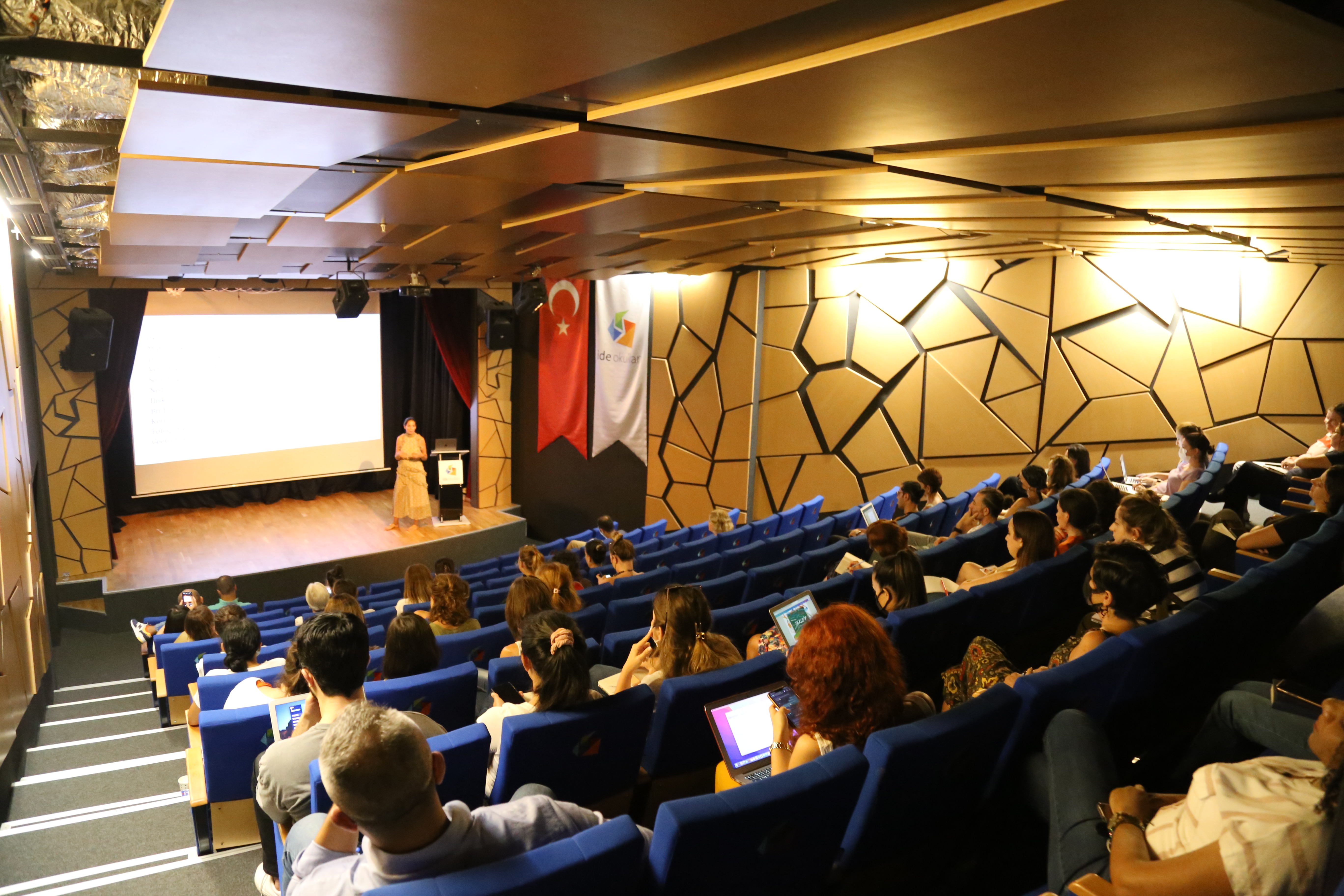 Öğretmen Oryantasyon Eğitimleri Başladı