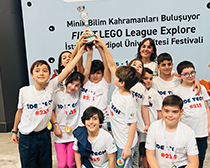 FLL EXPLORE Yarışmasında Büyük Başarı: Usta Yazılımcılar Ödülü ide TECH #215'in Oldu!