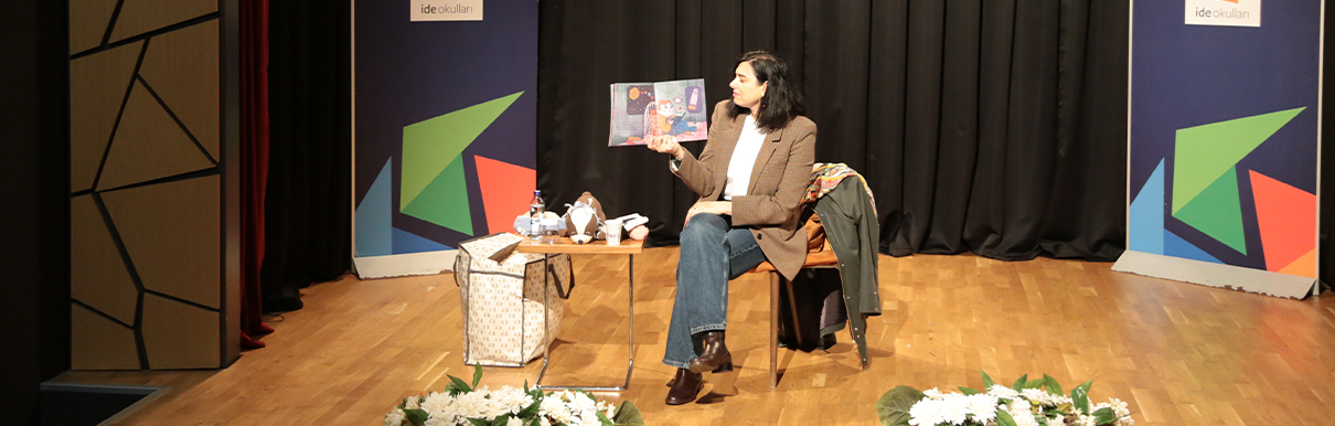 Özge Lokman Hekim Yazar Söyleşisi