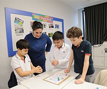 Subtraction Board Game: İngilizce ve Matematiğin Disiplinlerarası Buluşması