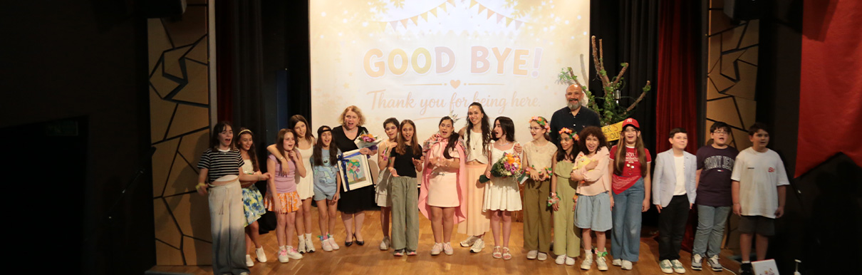 Dil, Sanat ve Sahne Bir Arada: ide’de İngilizce Müzikal Tiyatro Gösterisi