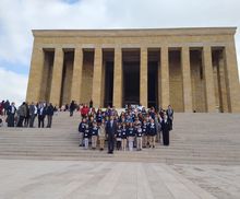 ide Öğrencileri Anıtkabir'de!